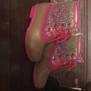 Girls duck boots